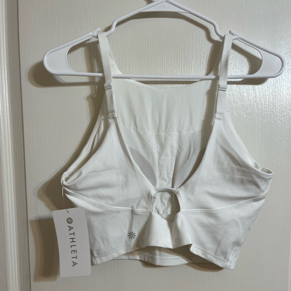 NWT Athleta Intention Crop White Crop Top for Women size Medium D-DD - Picture 2 of 3